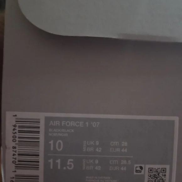 Nike Air Force 1s Black Men's Sneakers - Picture 5 of 11